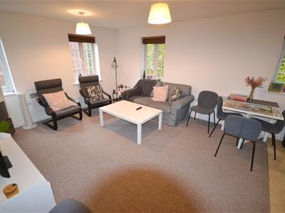 Lounge / Kitchen